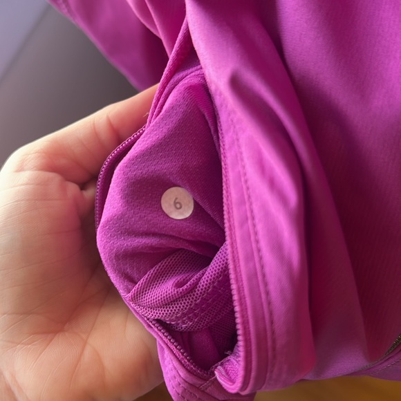 Lululemon light running jacket - Picture 3 of 3